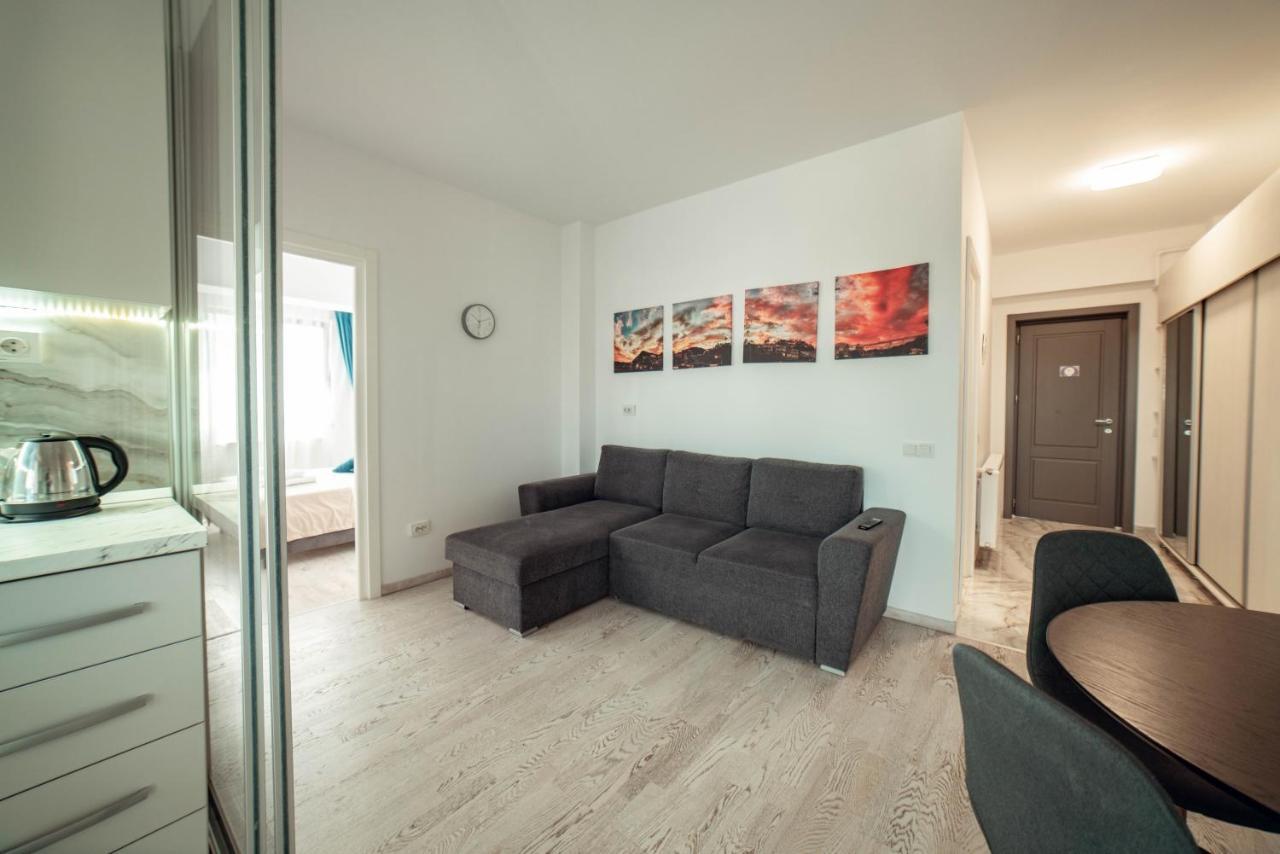 Cozy Aparthotel - Ultracentral Luxury Apartments Jászvásár Kültér fotó