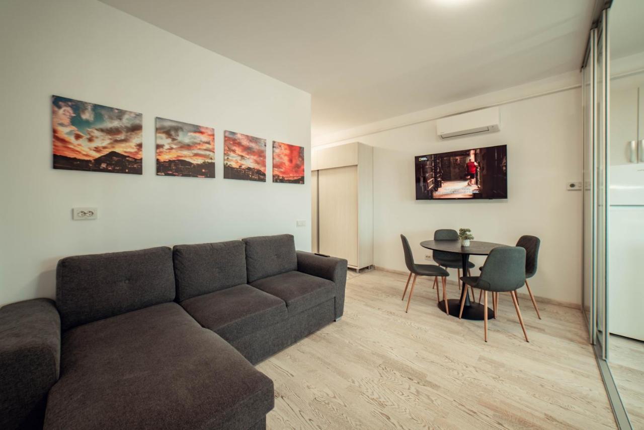 Cozy Aparthotel - Ultracentral Luxury Apartments Jászvásár Kültér fotó