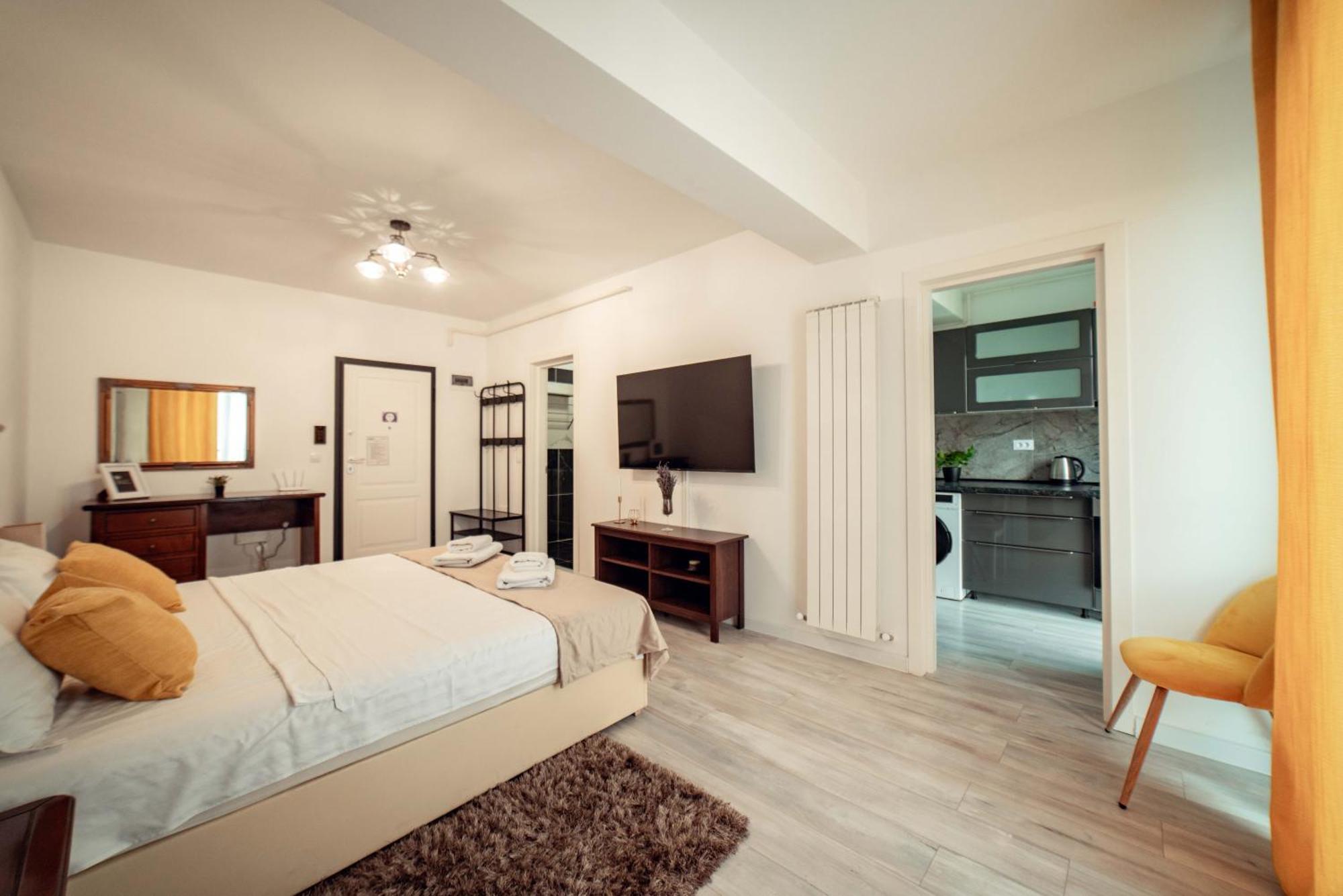 Cozy Aparthotel - Ultracentral Luxury Apartments Jászvásár Kültér fotó