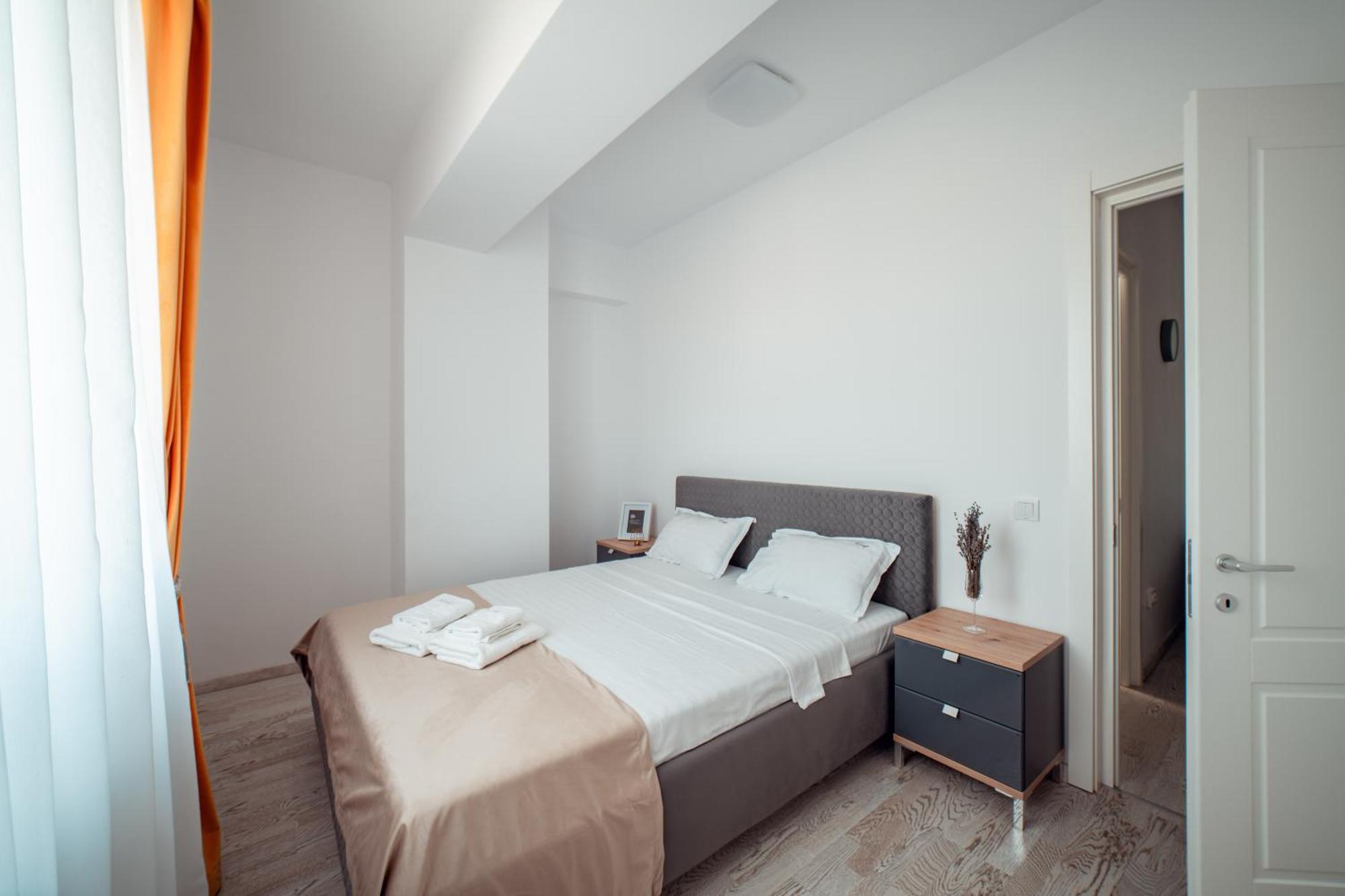 Cozy Aparthotel - Ultracentral Luxury Apartments Jászvásár Kültér fotó