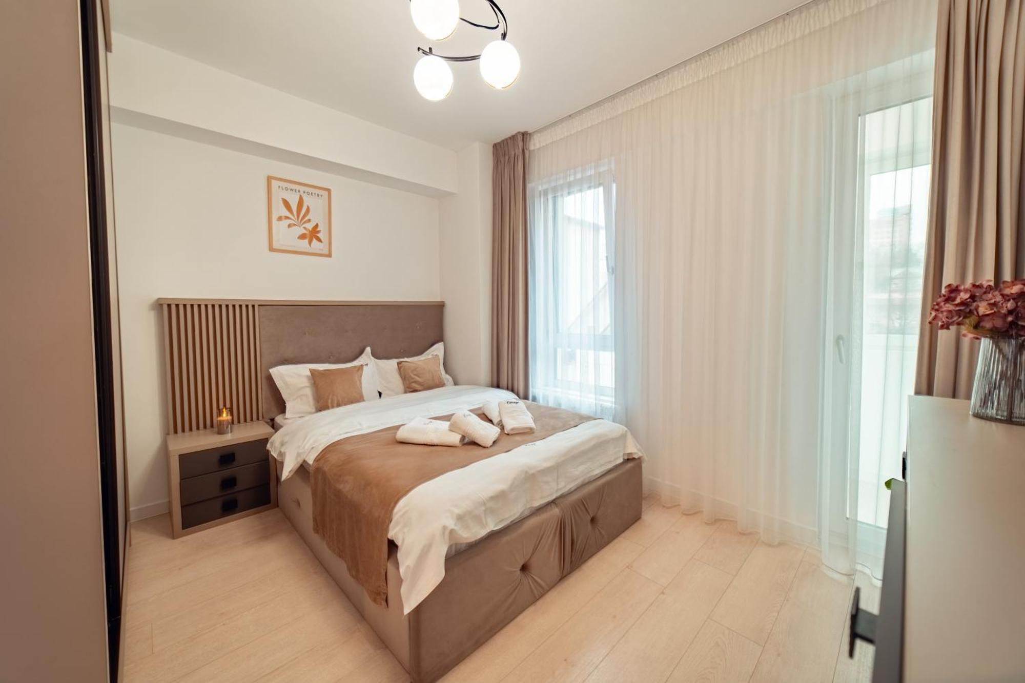 Cozy Aparthotel - Ultracentral Luxury Apartments Jászvásár Kültér fotó