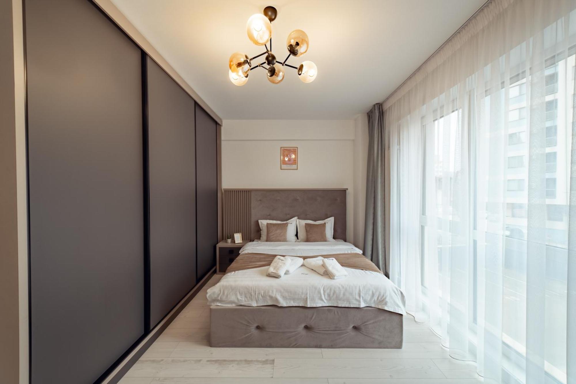 Cozy Aparthotel - Ultracentral Luxury Apartments Jászvásár Kültér fotó