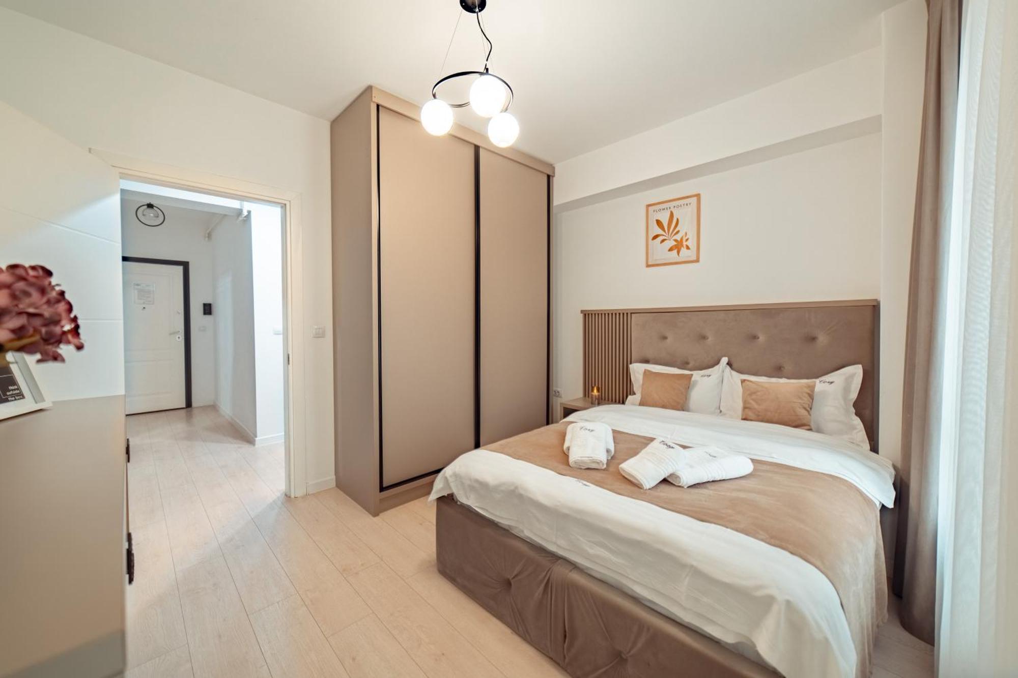 Cozy Aparthotel - Ultracentral Luxury Apartments Jászvásár Kültér fotó
