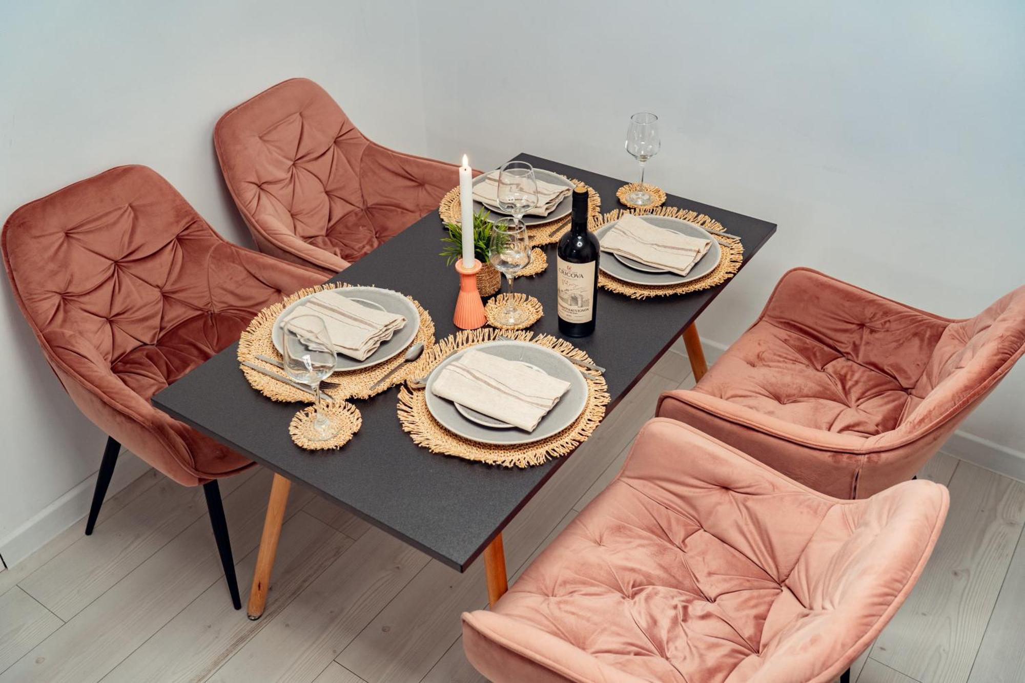 Cozy Aparthotel - Ultracentral Luxury Apartments Jászvásár Kültér fotó