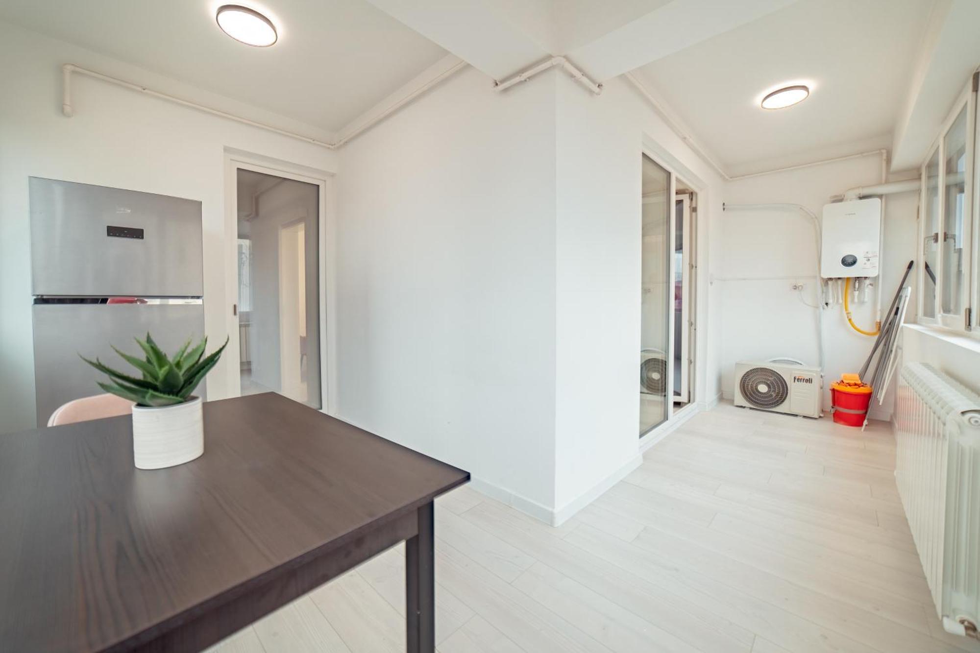 Cozy Aparthotel - Ultracentral Luxury Apartments Jászvásár Kültér fotó