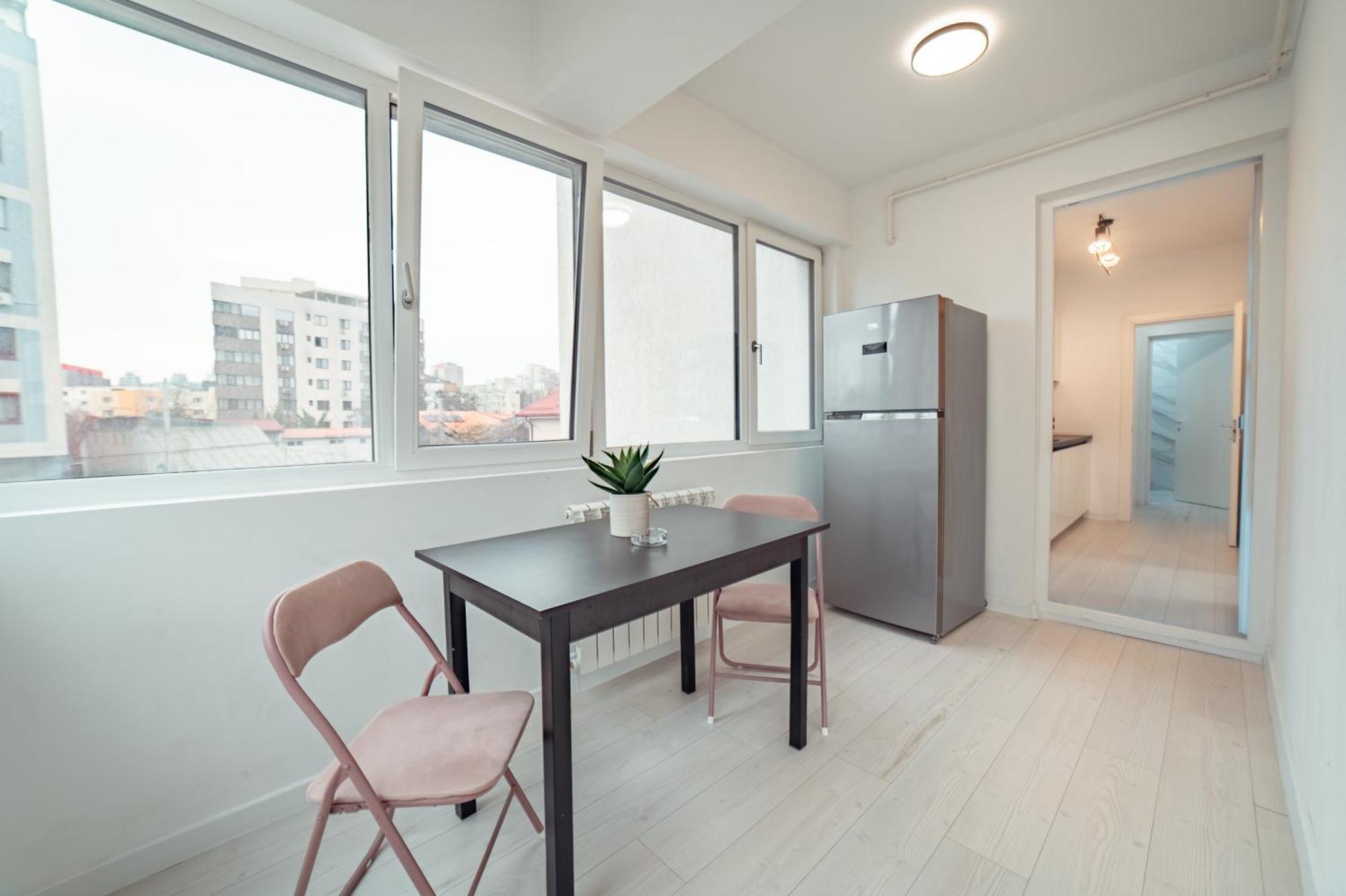 Cozy Aparthotel - Ultracentral Luxury Apartments Jászvásár Kültér fotó